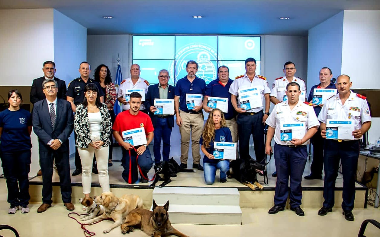 Asistimos a la Acreditación de 24  Binomios Caninos del SNBV